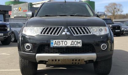 Mitsubishi Pajero 2011