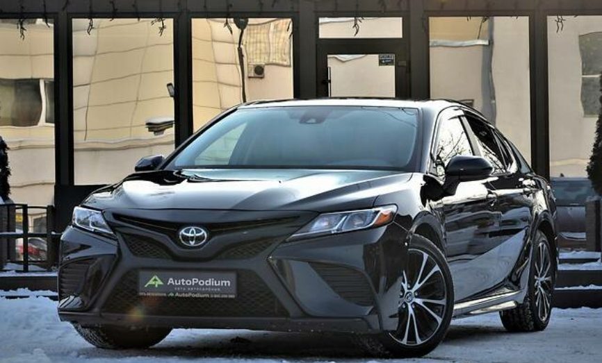 Toyota Camry 2019