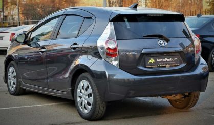 Toyota Prius C 2012