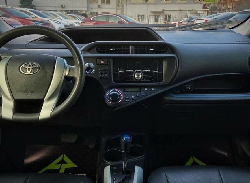 Toyota Prius C 2012