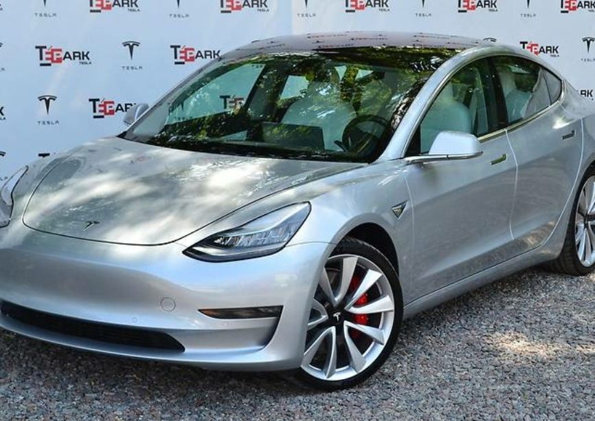 Tesla Model 3 2018