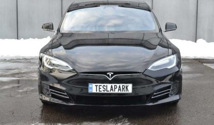 Tesla Model S 2016