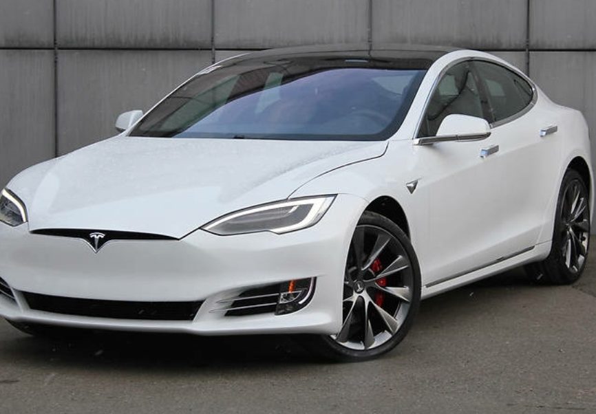 Tesla Model S 2019