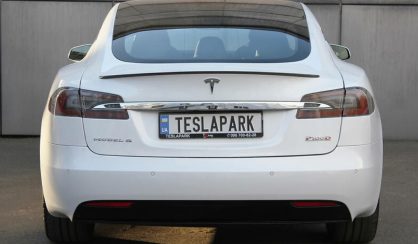 Tesla Model S 2019