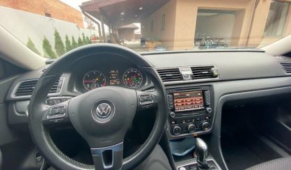 Volkswagen Passat B7 2012