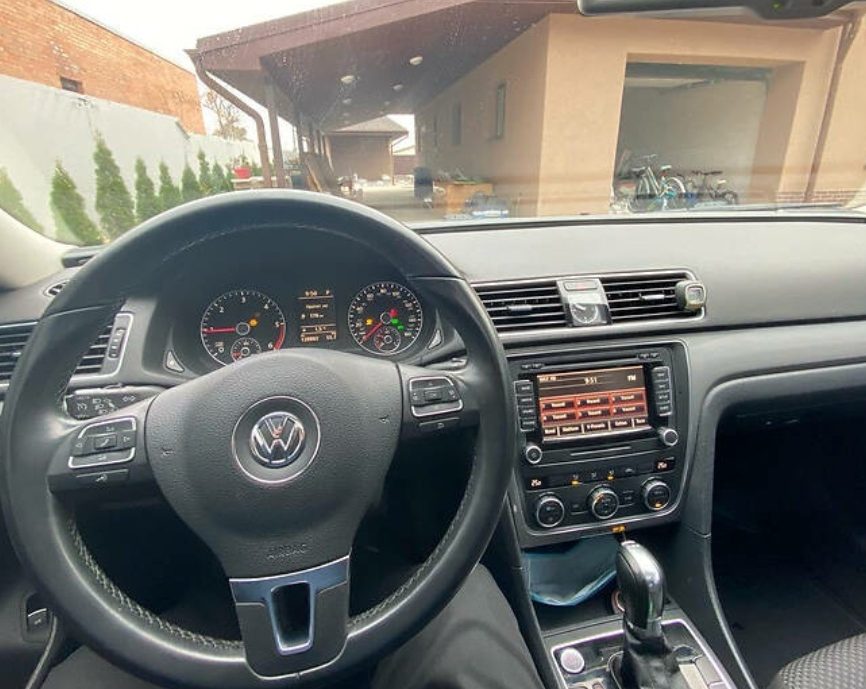 Volkswagen Passat B7 2012