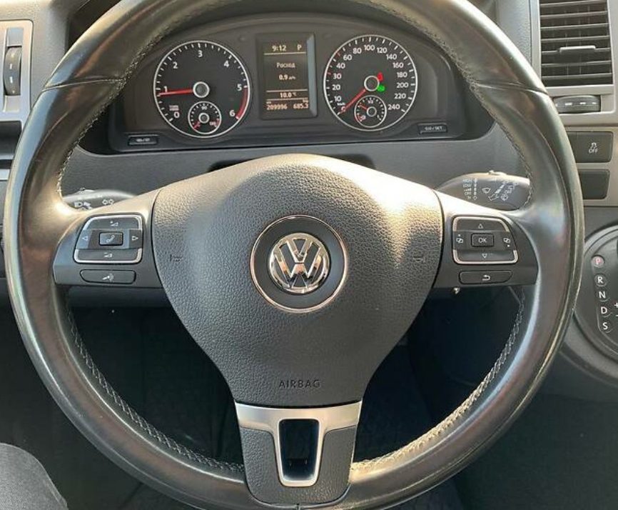 Volkswagen Caravelle 2013