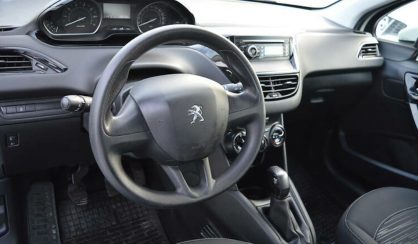 Peugeot 208 2016