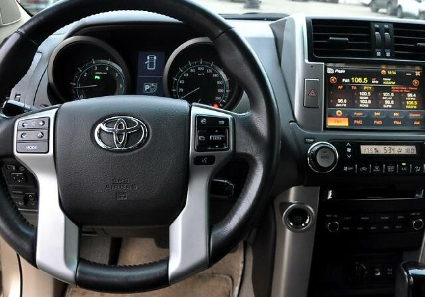 Toyota Land Cruiser Prado 150 2010