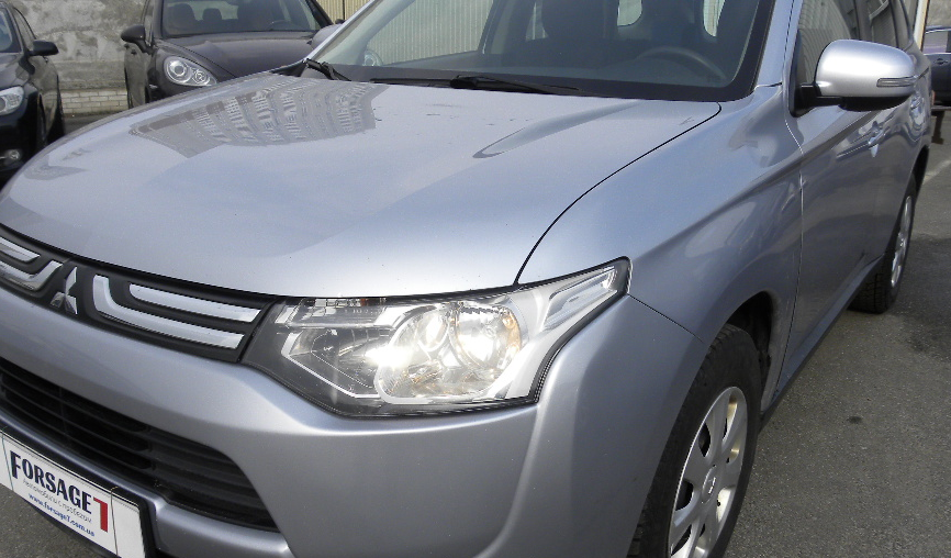 Mitsubishi Outlander XL 2012