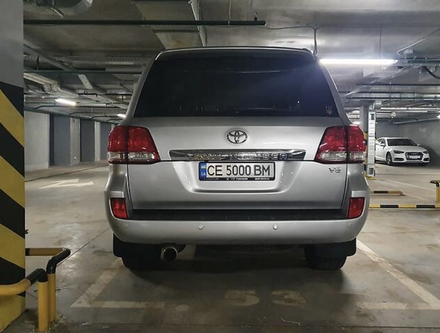 Toyota Land Cruiser 200 2010