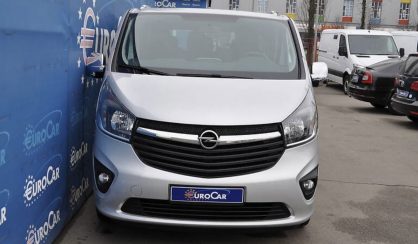 Opel Vivaro пасс. 2021