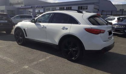 Infiniti QX70 2015