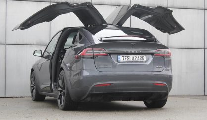 Tesla Model X 2016