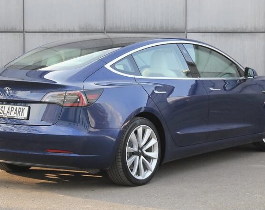 Tesla Model 3 2019