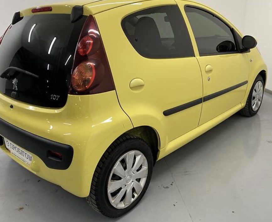 Peugeot 107 2012