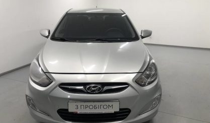 Hyundai Accent 2011