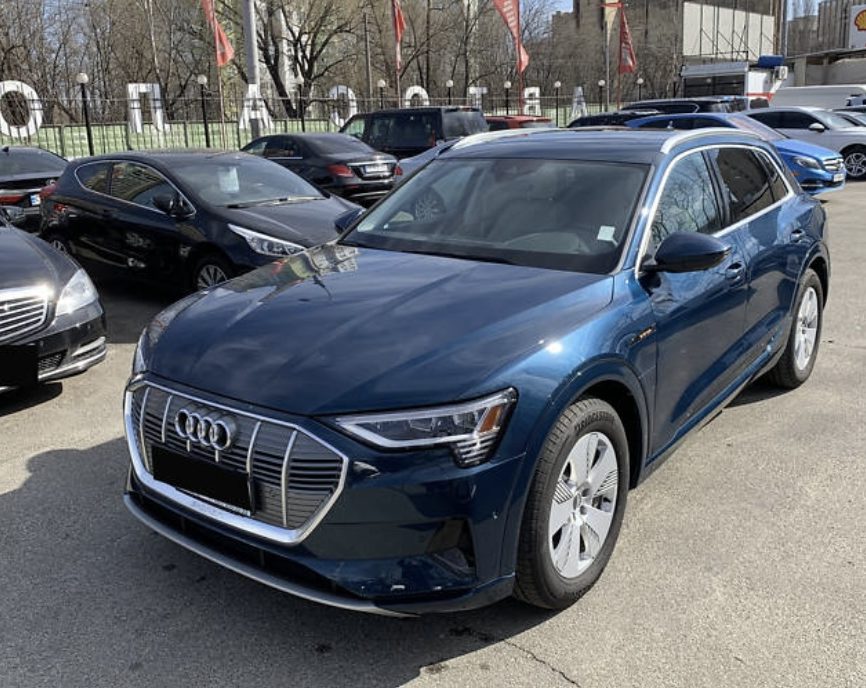 Audi e-tron 2019