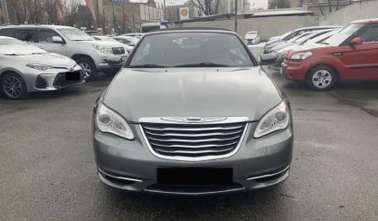 Chrysler 200 2012