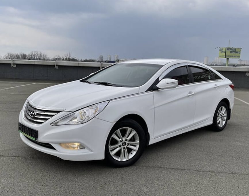 Hyundai Sonata 2011