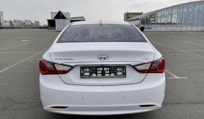 Hyundai Sonata 2011