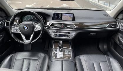 BMW 740 2016