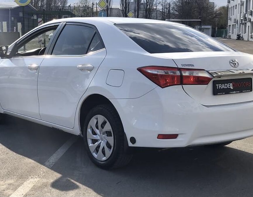 Toyota Corolla 2015