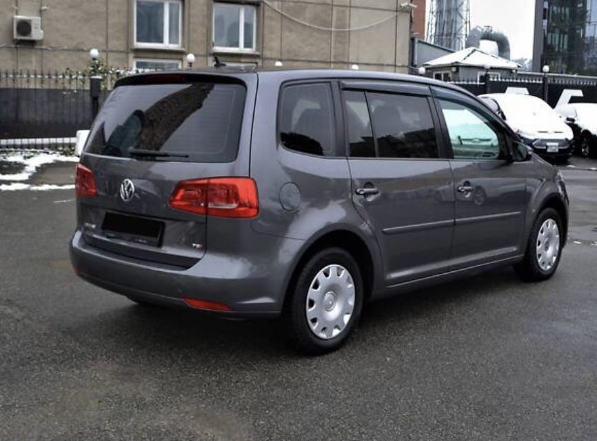 Volkswagen Touran 2011