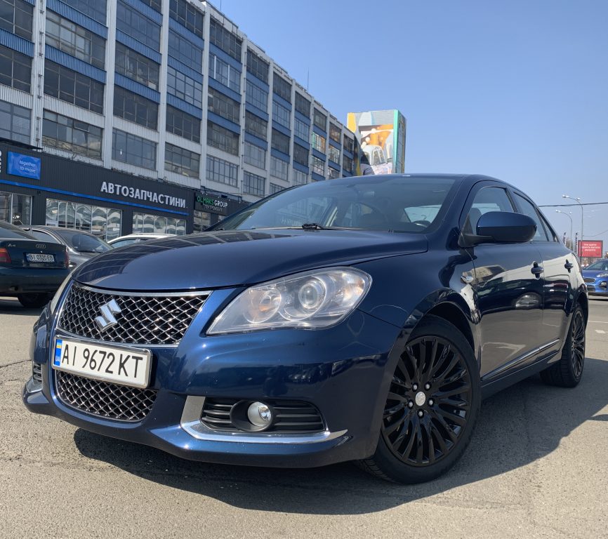 Suzuki Kizashi 2012