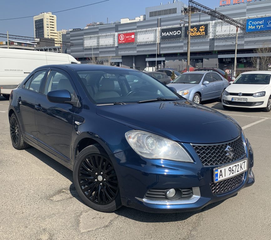 Suzuki Kizashi 2012