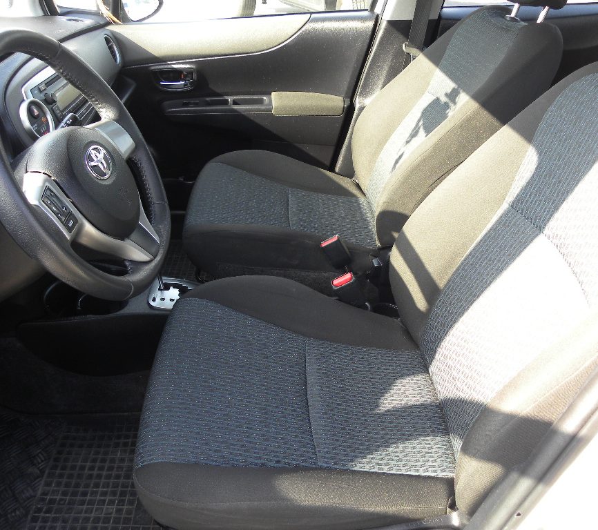 Toyota Yaris 2011