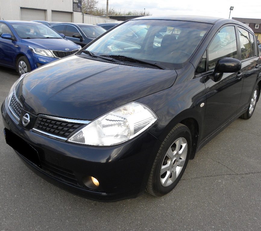 Nissan TIIDA 2008