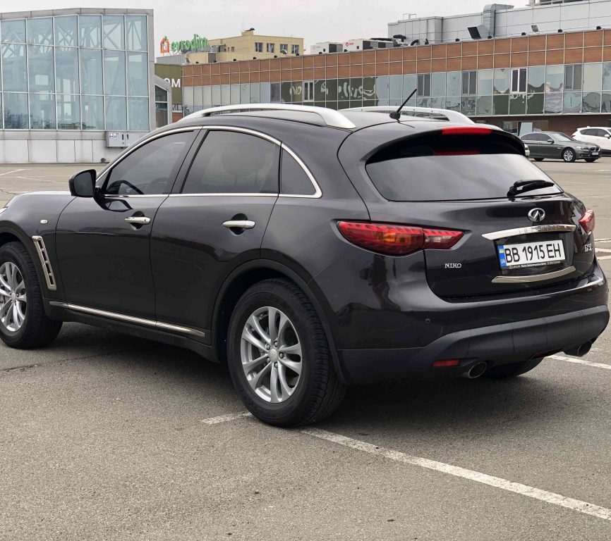 Infiniti FX 37 2011