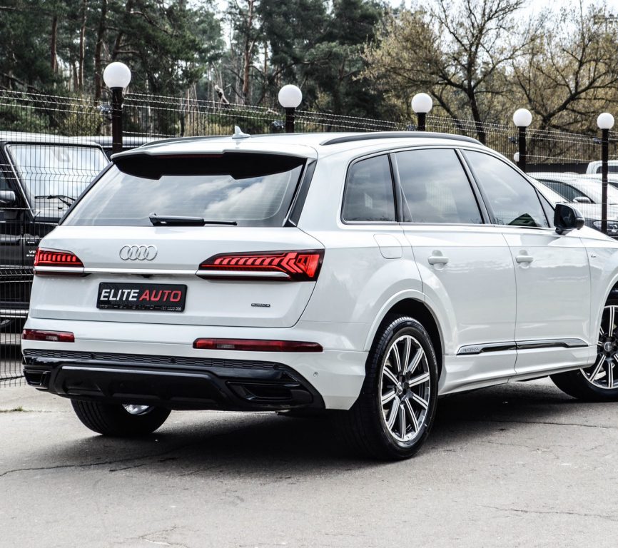 Audi Q7 2021