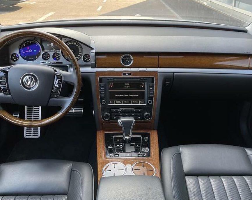 Volkswagen Phaeton 2014