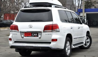 Lexus LX 570 2012