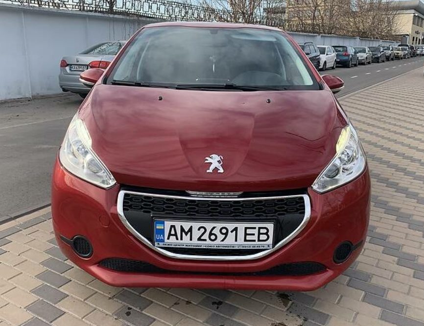 Peugeot 208 2014