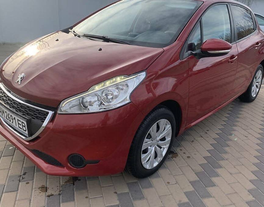 Peugeot 208 2014