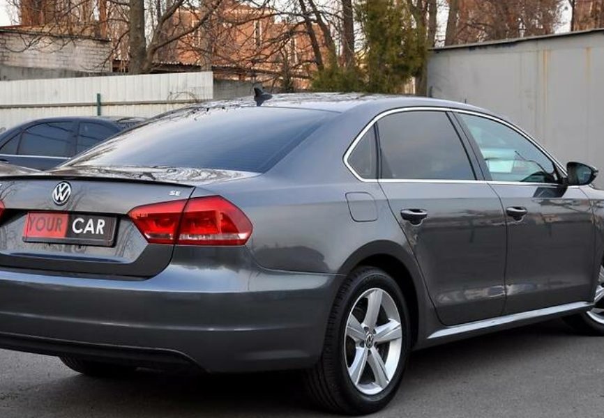 Volkswagen Passat B7 2012