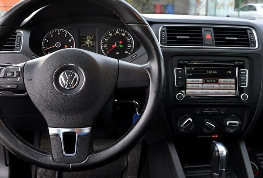 Volkswagen Jetta 2012