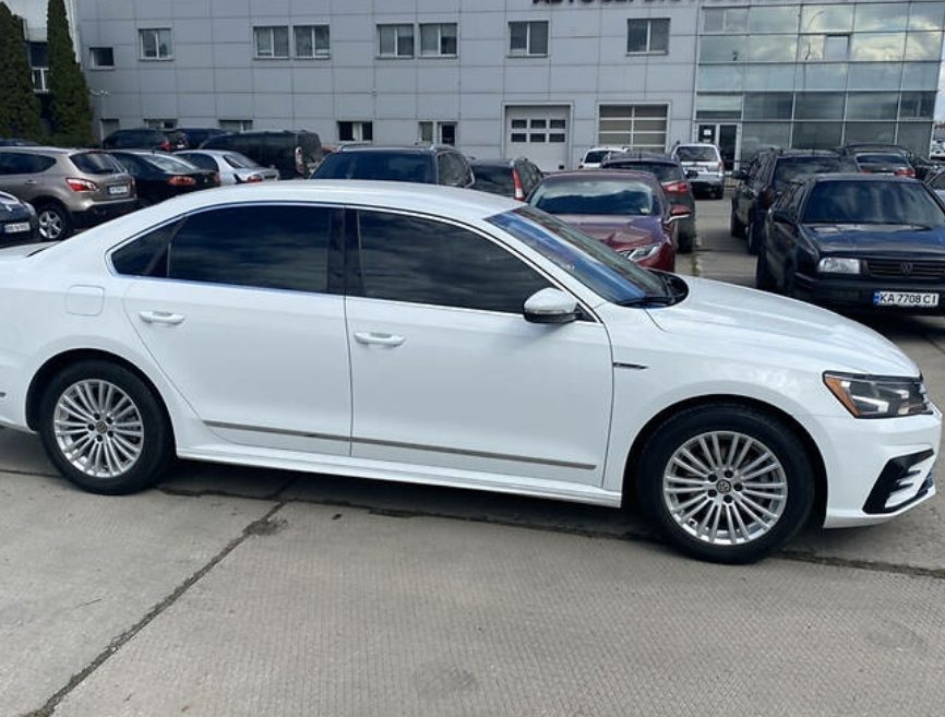 Volkswagen Passat B8 2016