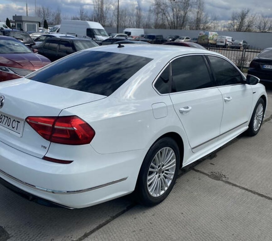 Volkswagen Passat B8 2016