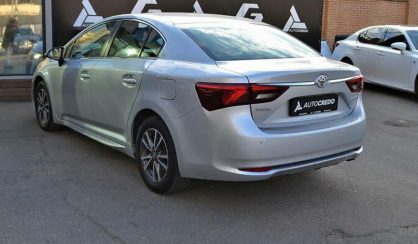 Toyota Avensis 2015