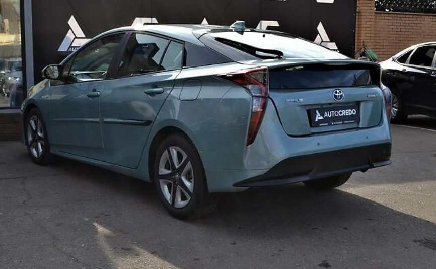 Toyota Prius 2018