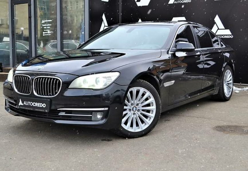 BMW 740 2012