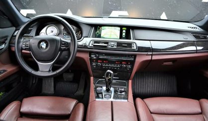 BMW 740 2012