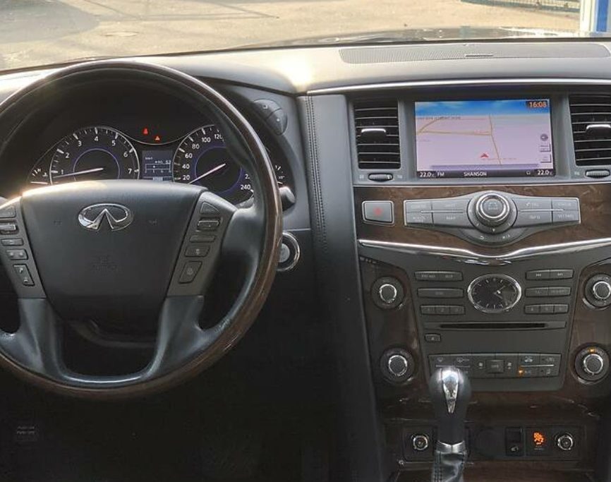 Infiniti QX56 2012