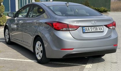 Hyundai Elantra 2015