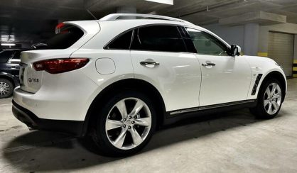 Infiniti QX70 2014