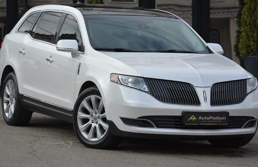 Lincoln MKT 2012